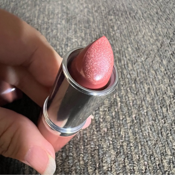 New Clinique Pop Longwear Lipstick in Bare Pop 02 - Picture 3 of 5
